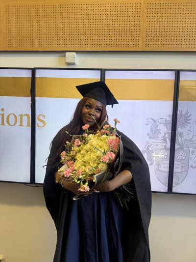 Recent Graduate looking a place  Main Photo