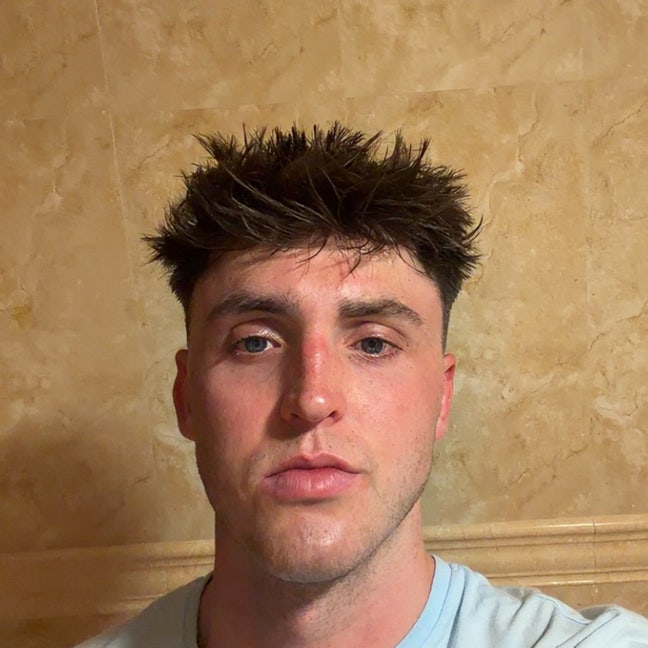 Professional Male seeks a double room Main Photo