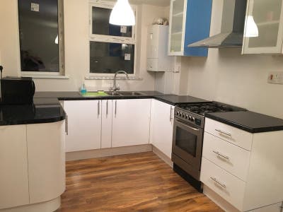 Woolwich double room free food included Main Photo