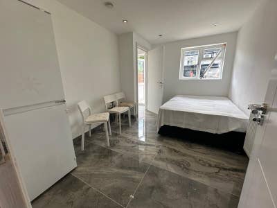 One Separate Room in Shared House Main Photo