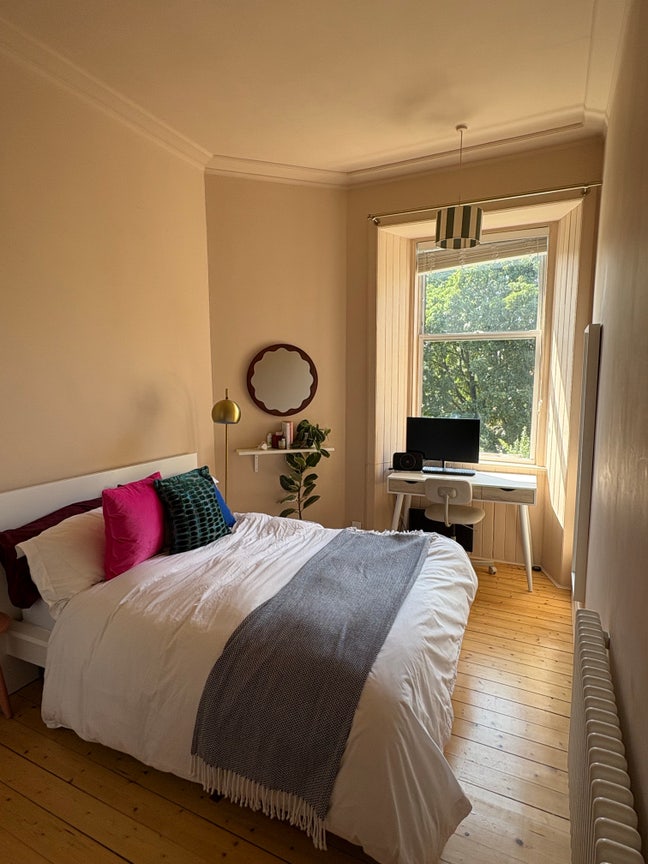 Couple Renting Morningside Room in August Main Photo