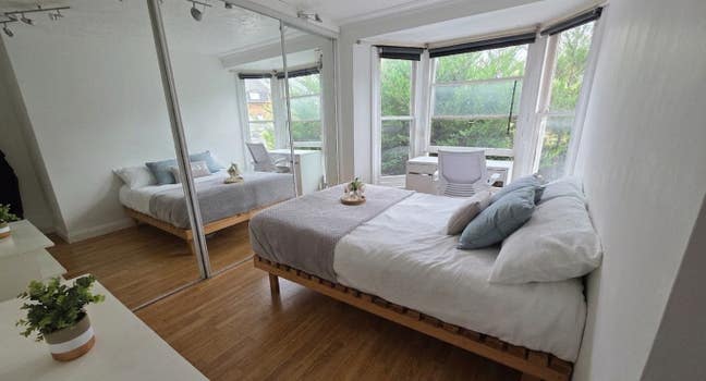 &pound;9̶5̶0̶ Double Room in Beautiful Spacious House Main Photo