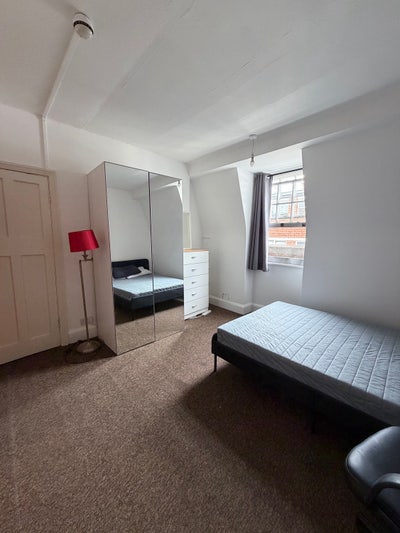 Double Room to Rent - Hoxton  Main Photo