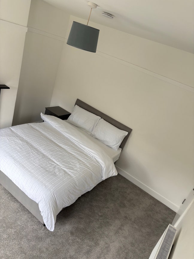 5 Bedrooms for rent in the Neasden area  Main Photo
