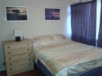 Room to let in house with friendly outgoing landlo Main Photo