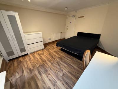 STUDENT  Flat  West  End  -  Kelvingrove  G3   Main Photo