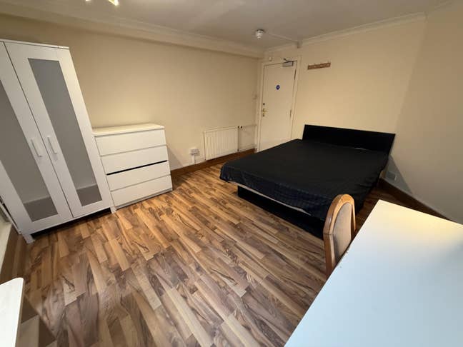  STUDENT  Flat  West  End  -  Kelvingrove  G3   Main Photo