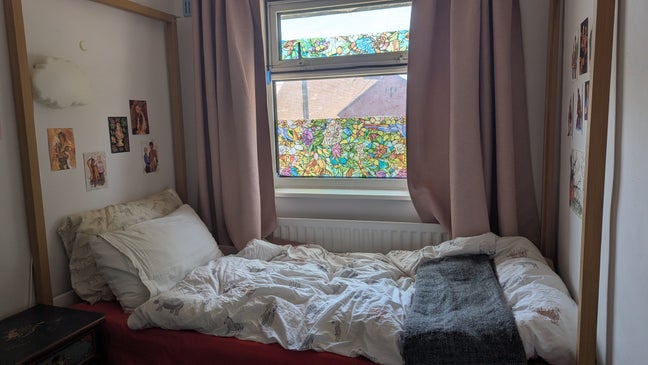 Cozy furnished single room  Main Photo