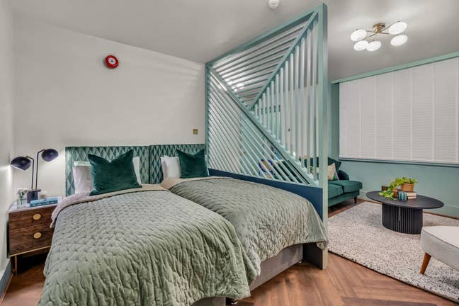 Serviced Studio – Kensington SW5, &pound;400 Bills Extra Main Photo