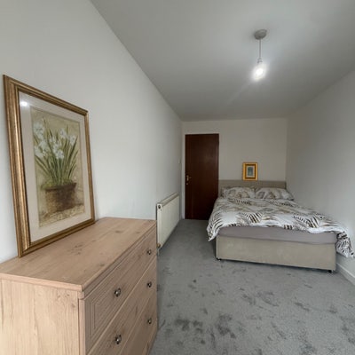 One bedroom available in a shared kitchen and   Main Photo
