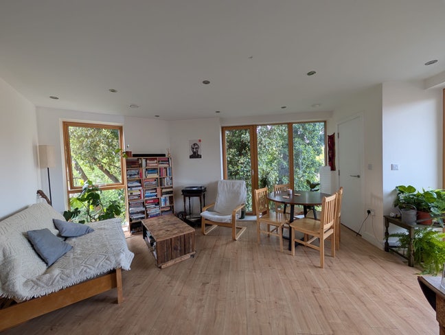 Double Room in Clapton - September Only Main Photo