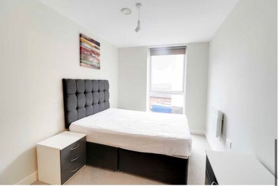 Large Double Bedroom Available Just &pound;490 PCM Main Photo