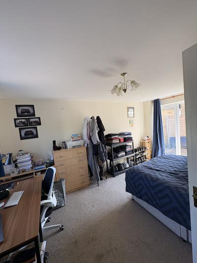 🏡 &pound;650 Large Double Ensuite Room in Marston Main Photo