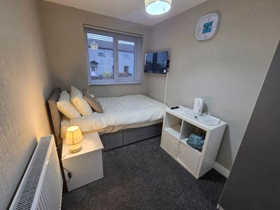 (New) En-Suite Rooms – Conway Gardens | Bills Incl Main Photo
