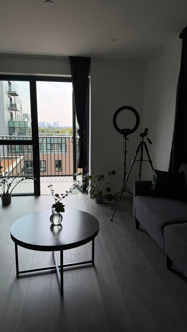 Summer sublet in bright, modern 1 bed flat Main Photo