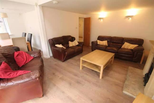 Jesmond - 1 Tenant needed  Main Photo
