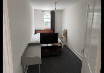 Great Double Room Available in Forest Hill Main Photo