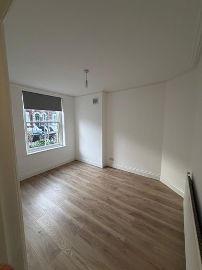 2 bright spacious double rooms in Hackney Central Main Photo