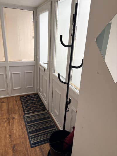 Ensuite furnished double room with private garden Main Photo