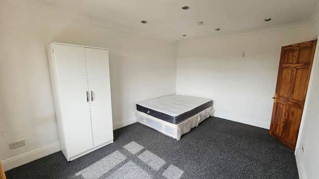 Spacious Master Double Room Available – HA9 8RY Main Photo