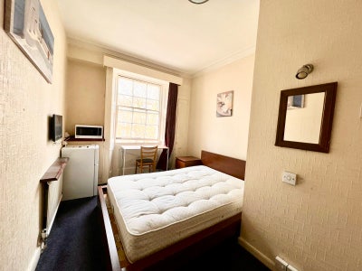 All Bills inc En-Suite  in Paddington/Hyde Park Main Photo