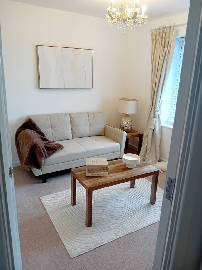 Small Double bedroom.lounge own bathroom Main Photo
