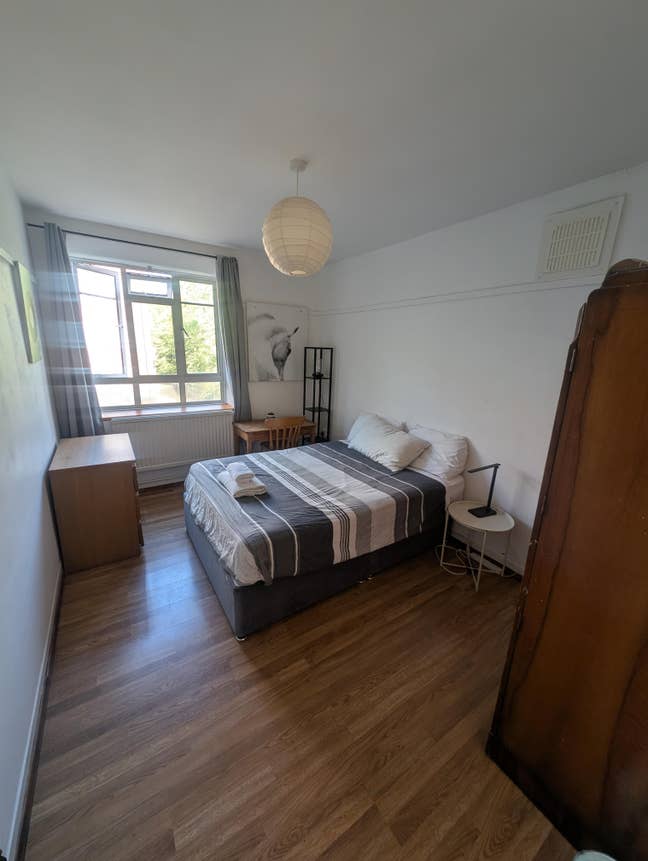 2 double furnished rooms bills inc + CLEANER Main Photo