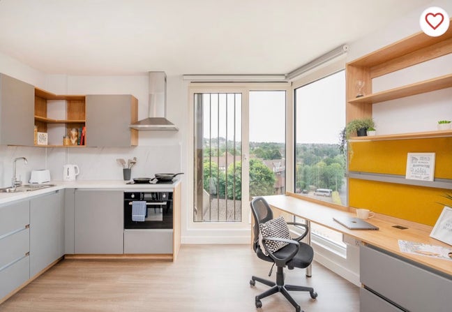 Platinum Studio - Hilfort House Main Photo