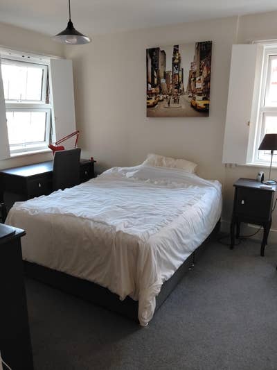 Double Room available in Shalford Main Photo