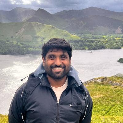 Hi! I’m a 29-year-old male professional wor... Main Photo