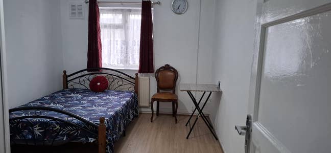Room for rent Main Photo