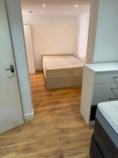 🏡 ✨Studio Flat to Let in New Cross  Main Photo