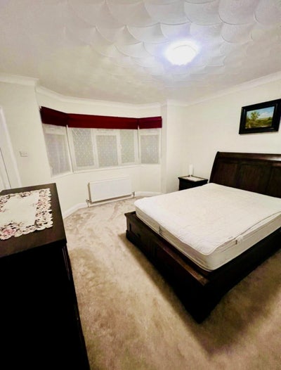 Double room with en-suite Main Photo