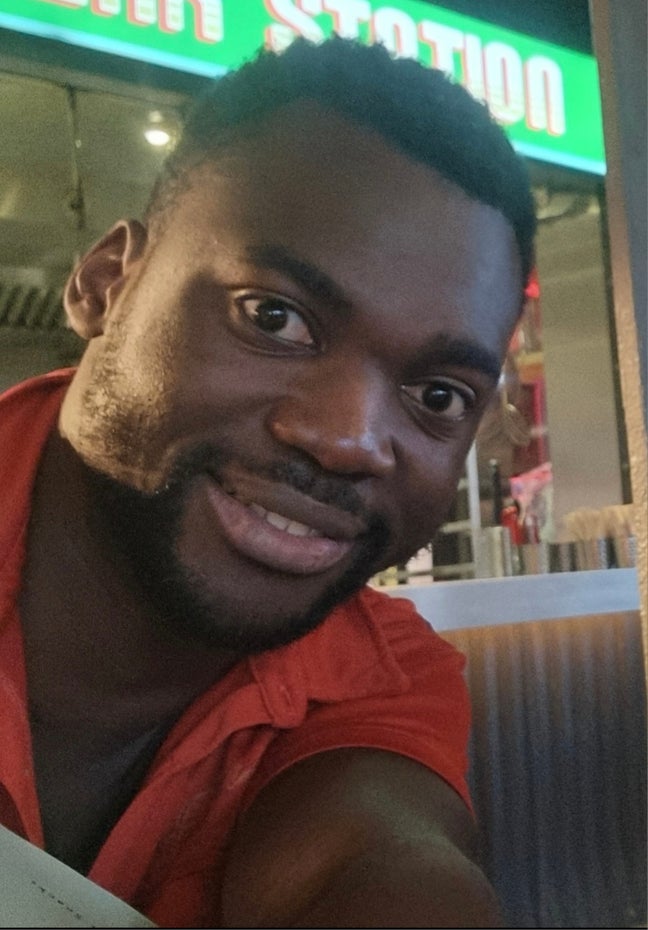 I am a professional aged 32. I am looking for... Main Photo