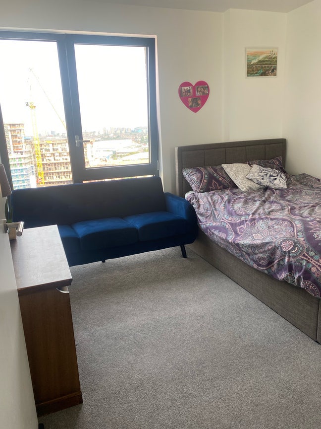 Large Double Room | Zone 2 | All Bills Included 🏡 Main Photo