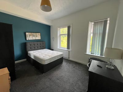 4 Rooms Available on Fitzwarren Street &pound;135pppw Main Photo