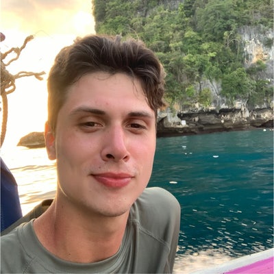 25 year old Male seeks a single or double room Main Photo