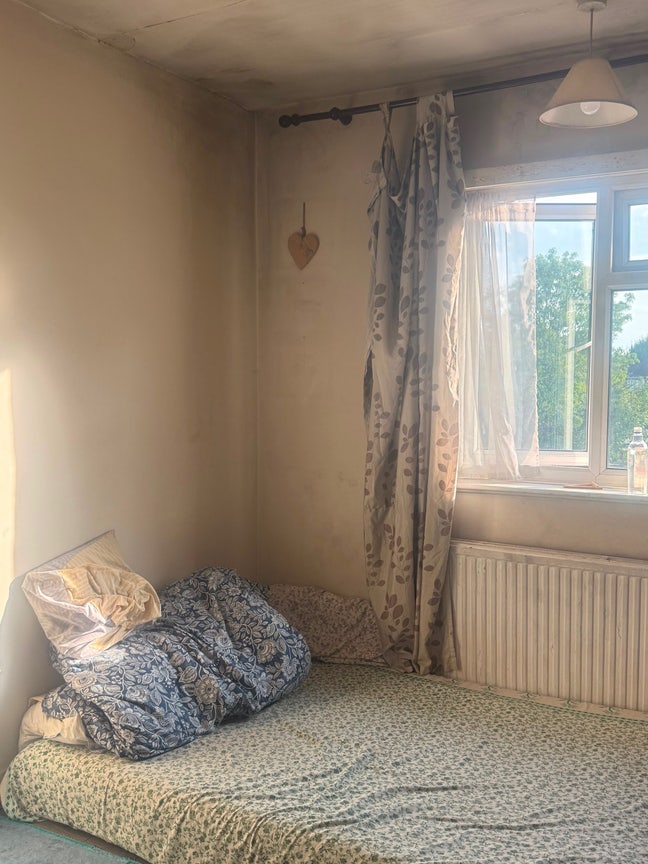 Double Room available  Main Photo