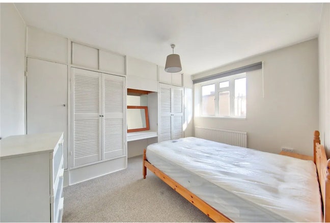 Double Room Available in Clapham South Main Photo