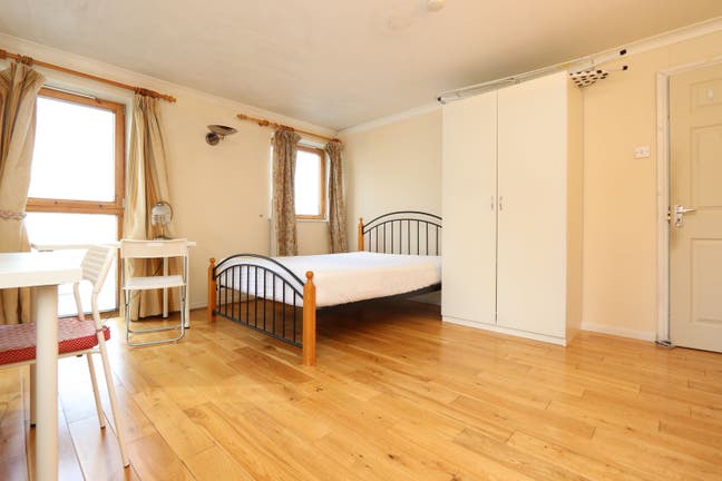 New beautiful large rooms in Canary Wharf E14 Main Photo