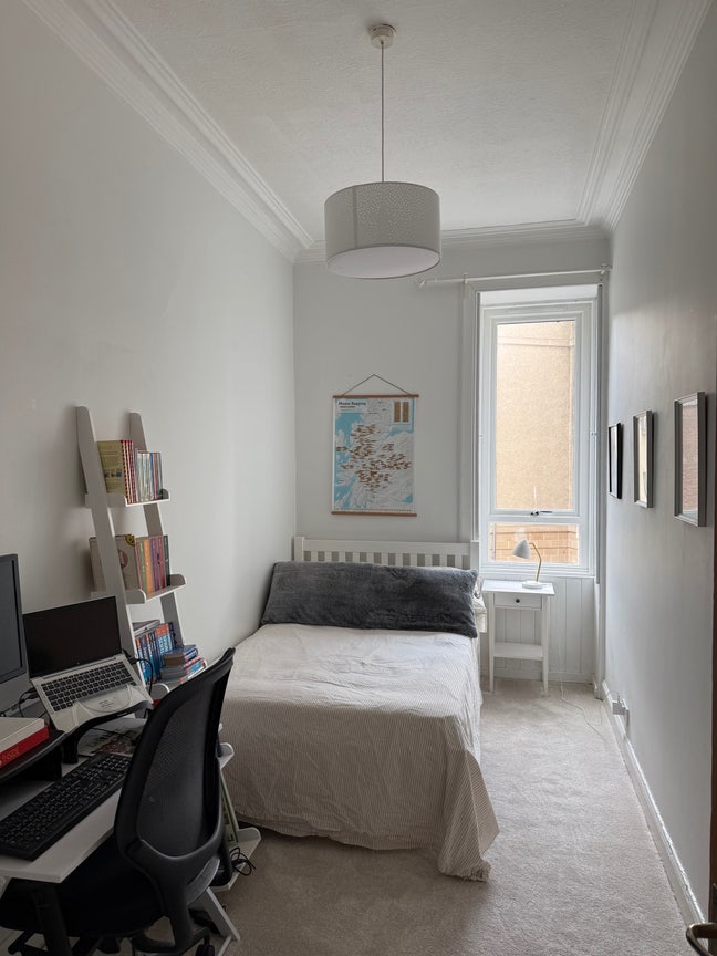 Double room, Leith - &pound;750/month including bills  Main Photo