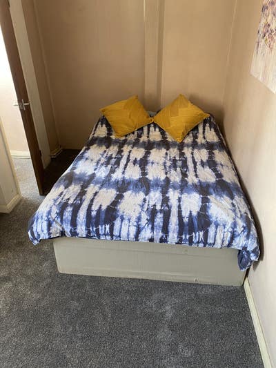 Large Double room in St George,all bills included. Main Photo