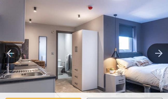 Professional Female seeks a double room Main Photo