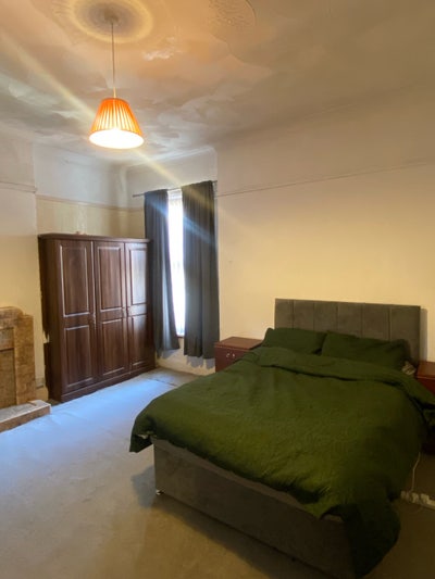 Spacious 1-Bedroom with Double Bed-  Professionals Main Photo