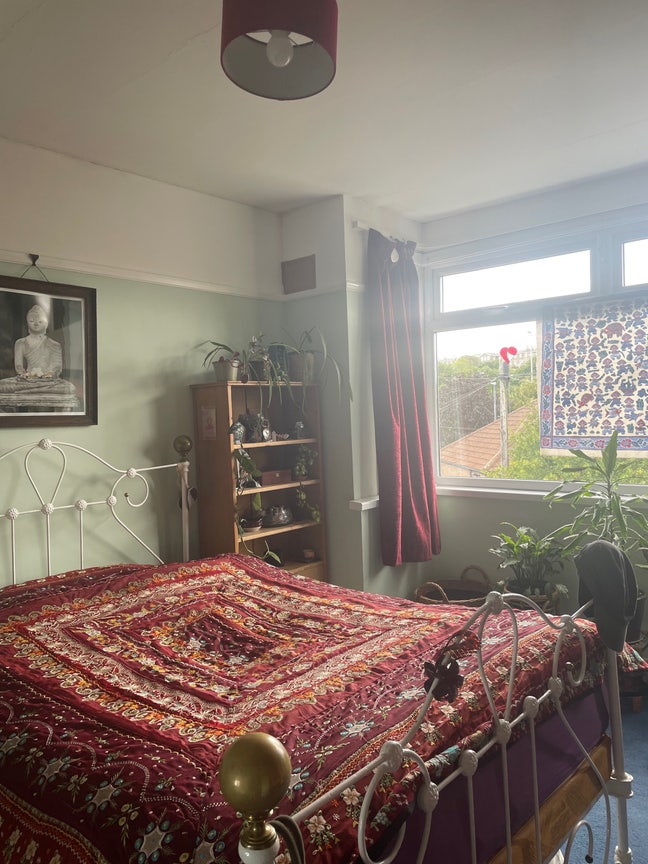 Lovely room in shared house  Main Photo