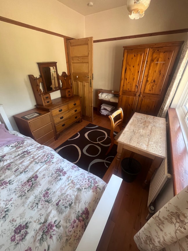 Storeys Way, Very nice room in a large house  Main Photo