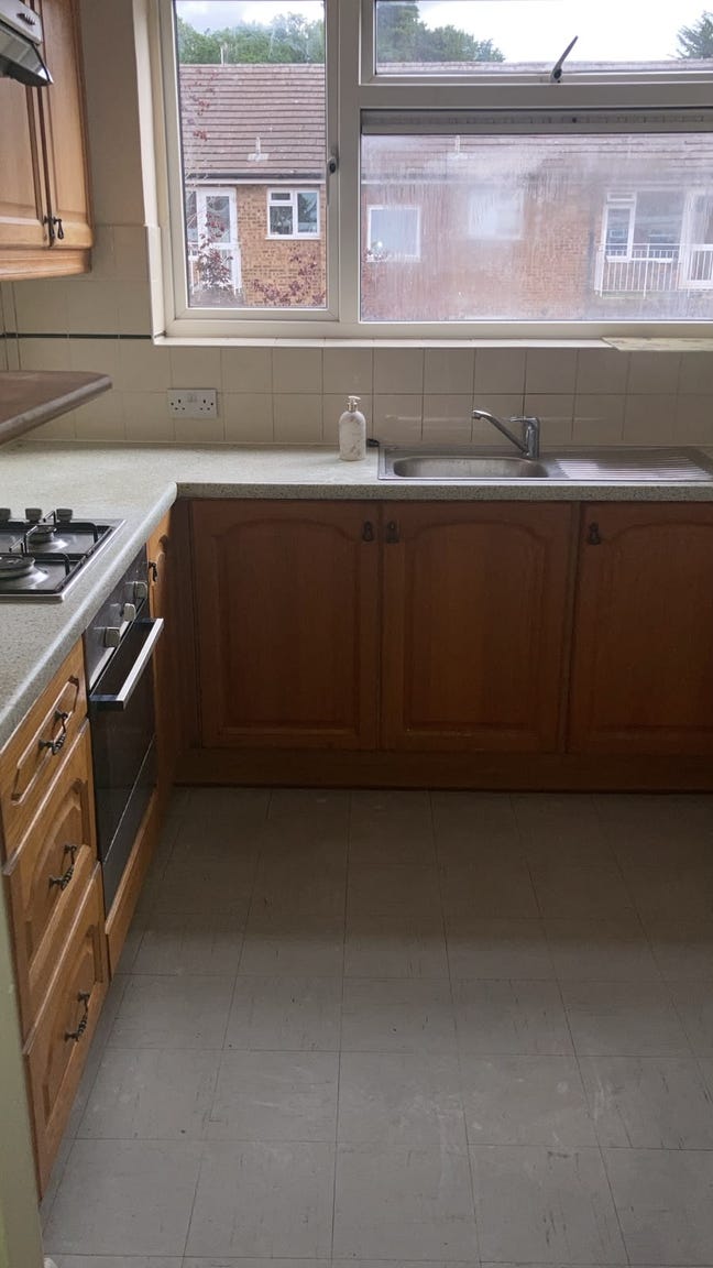 2 Bedroom Flat to Rent in Kingston upon Thames Main Photo