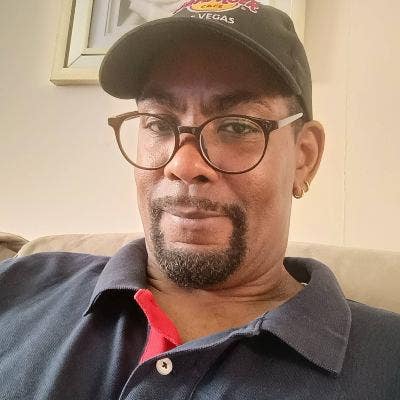 I am a male aged 54. I am looking for a doubl... Main Photo