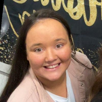 Professional Female seeks a double room Main Photo
