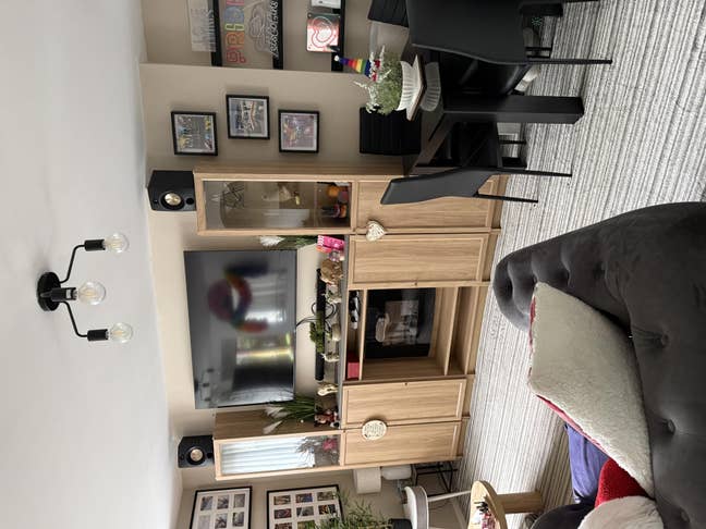 Double room. close to  and Mcr CC and Media City.  Main Photo